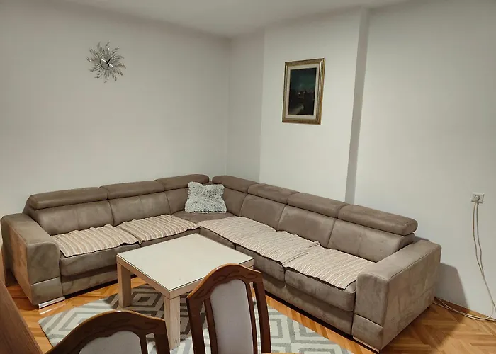 公寓 特雷比涅公寓 *