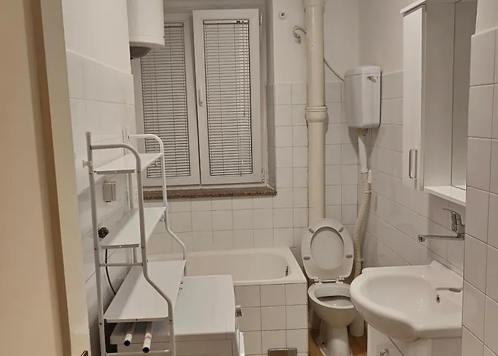 公寓 特雷比涅公寓 *